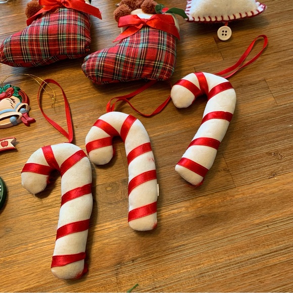 Bundle of vintage Christmas ornaments - Picture 2 of 8